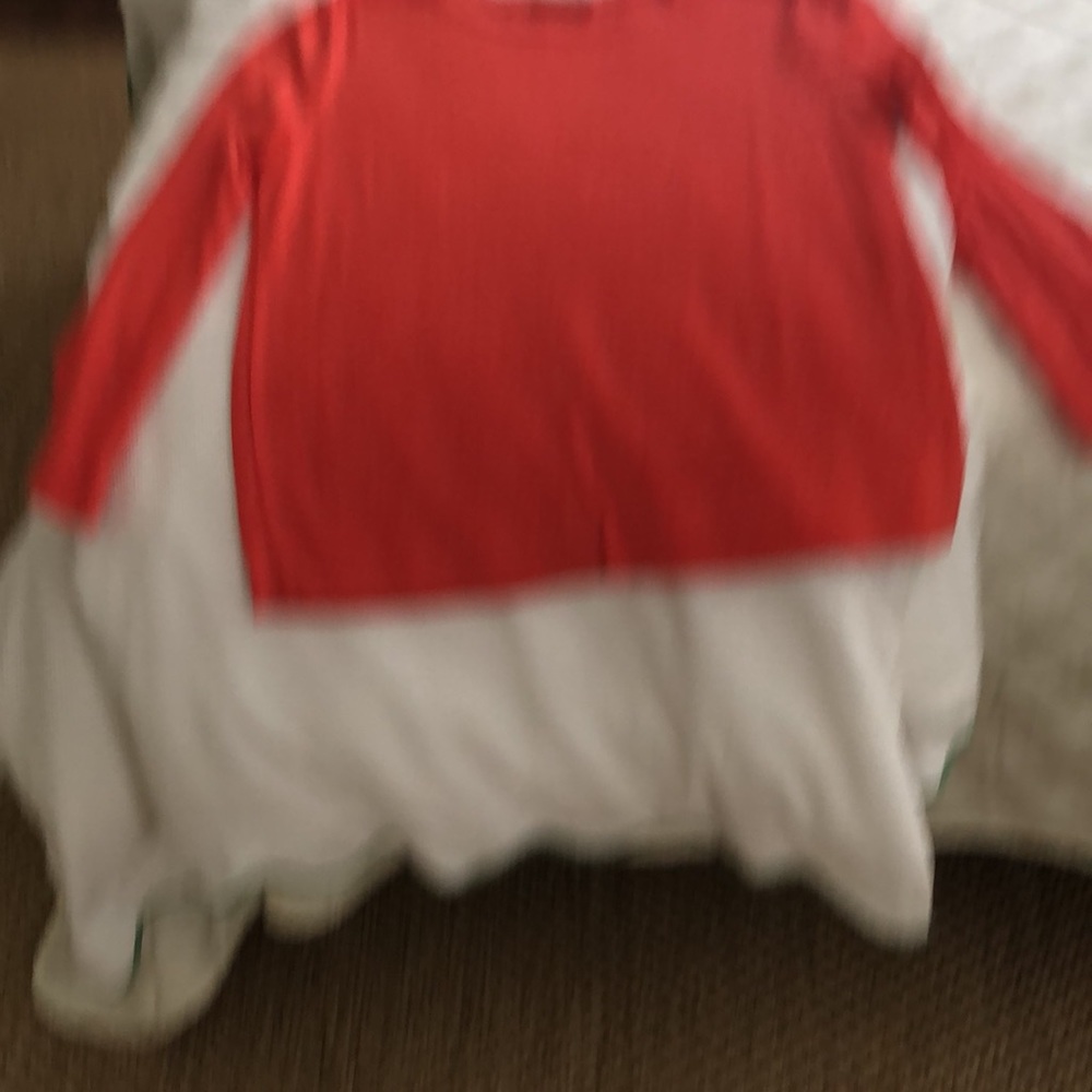 Red top - Picture 3 of 3